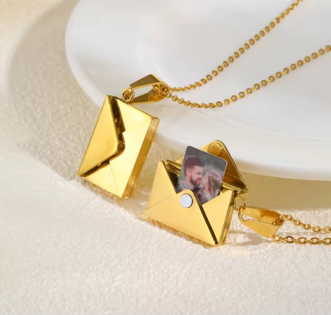 message necklace (G)